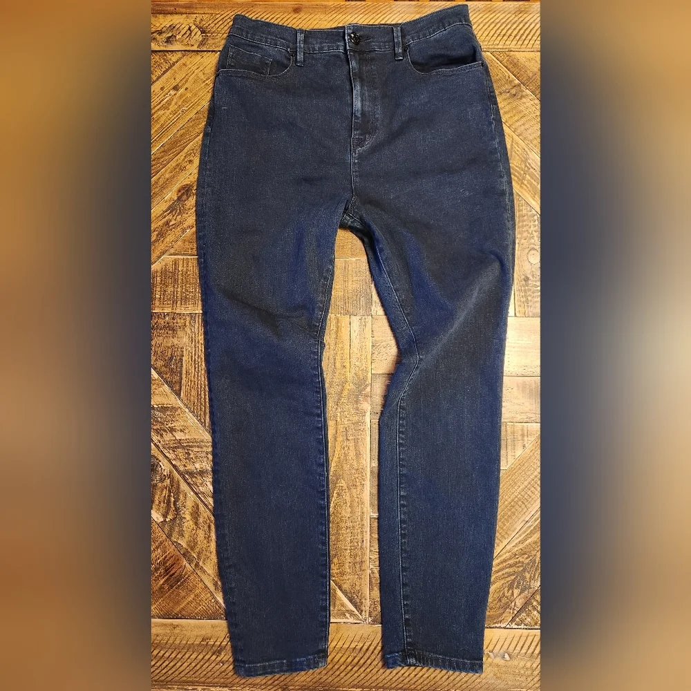 BDG High Rise Twig Ankle Jeans Dark Wash Size 32